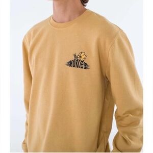 Flower Fish Graphic Long Sleeve Pullover Sweatshirt Large
NEW With Tags | Yellow